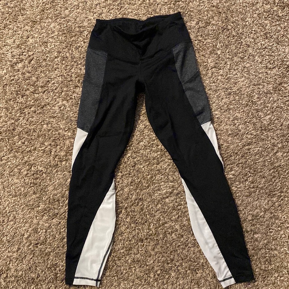 Black, white & grey leggings